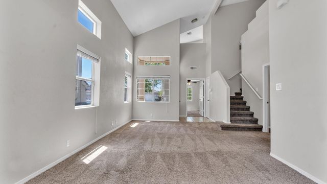 7039 Husky Drive NE, Rio Rancho, NM 87144