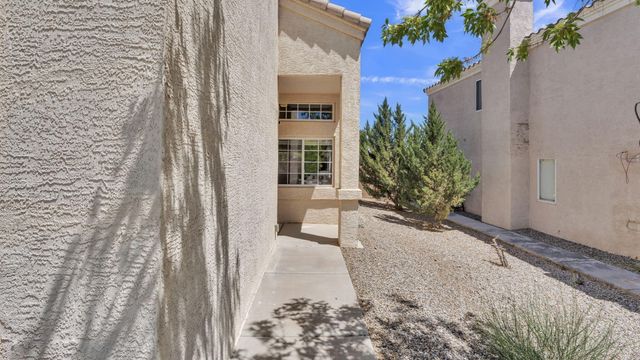 7039 Husky Drive NE, Rio Rancho, NM 87144