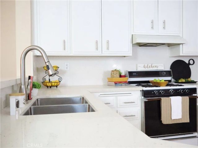 1121 San Marino Court, Corona, CA 92881