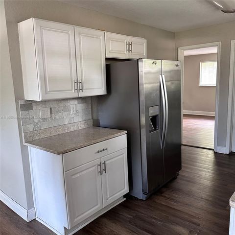 4522 Kingsbury, Other City - In The State Of Florida, FL 32205