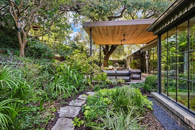 3423 Mount Barker DR, Austin, TX 78731