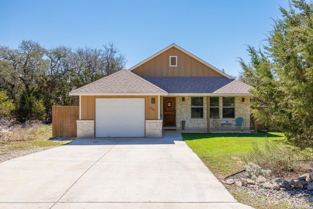 1306 Live Oak, Spring Branch, TX 78070
