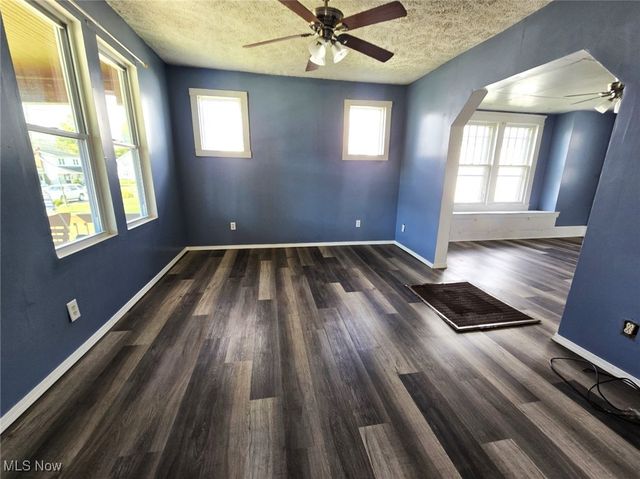 1109 36th Street, Parkersburg, WV 26104