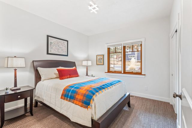 1200 NW Constellation Drive, Bend, OR 97703