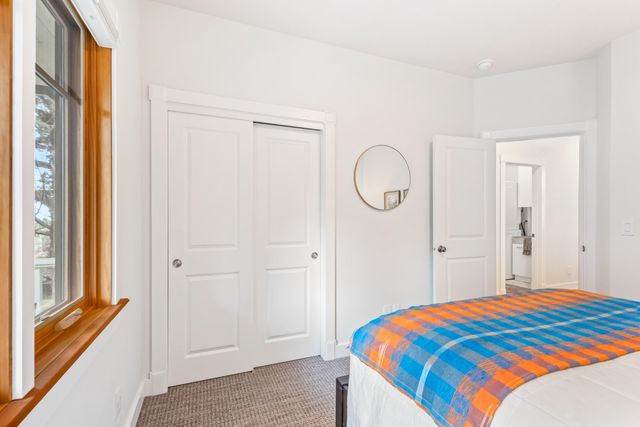 1200 NW Constellation Drive, Bend, OR 97703