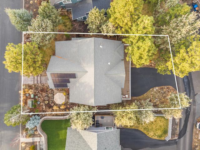 1200 NW Constellation Drive, Bend, OR 97703