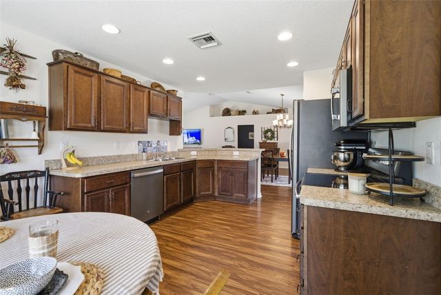 11472 PINE WARBLER AVENUE, Brooksville, FL 34614