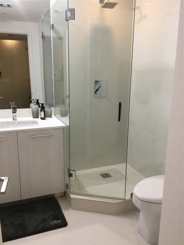 55 SW 9th St 1905, Miami, FL 33130