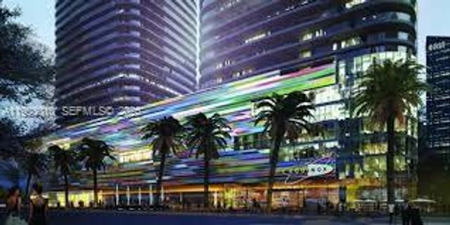 55 SW 9th St 1905, Miami, FL 33130