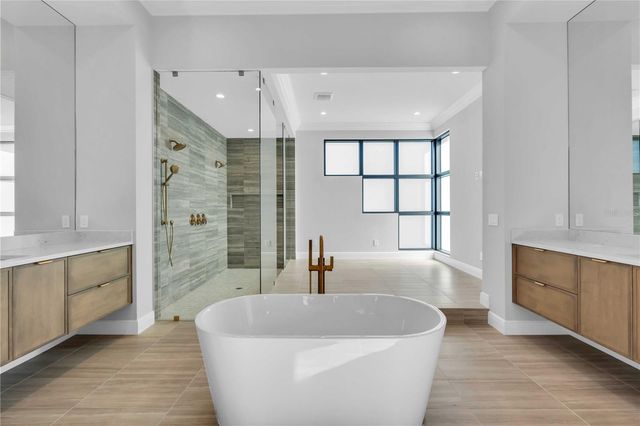 1018 BLUE SHELL LOOP, Sarasota, FL 34240