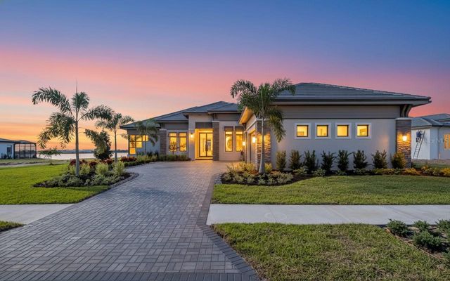 1018 BLUE SHELL LOOP, Sarasota, FL 34240