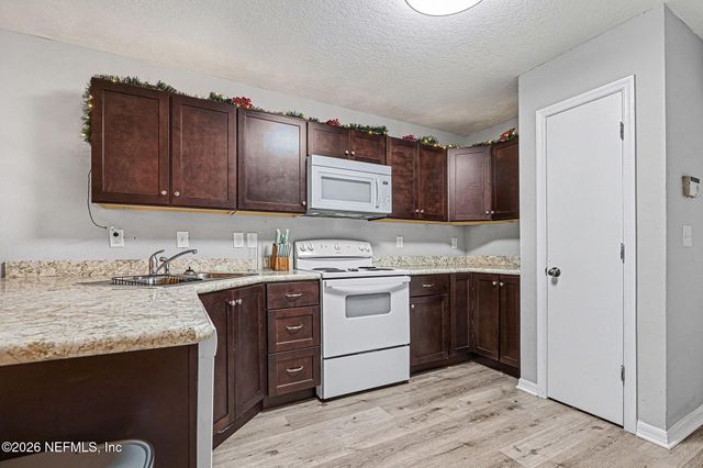 4622 CRIB Court, Jacksonville, FL 32210