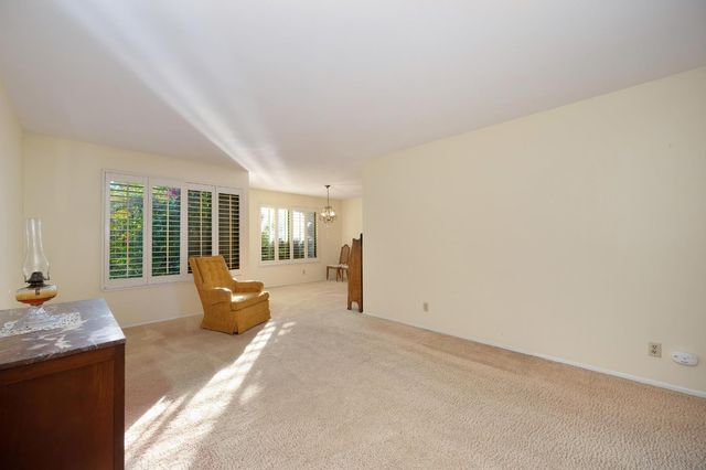 8406 Arbutus Way, Fair Oaks, CA 95628