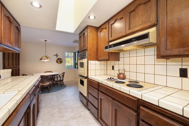 8406 Arbutus Way, Fair Oaks, CA 95628