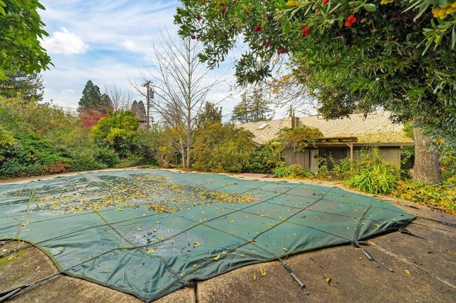 8406 Arbutus Way, Fair Oaks, CA 95628