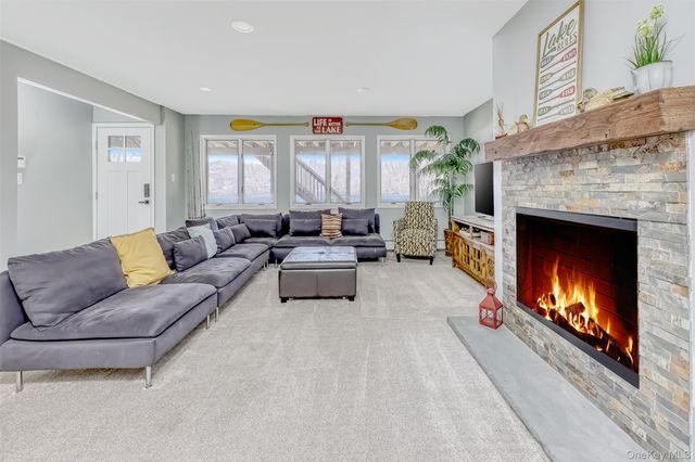 286 S Mountain Road, New City, NY 10956