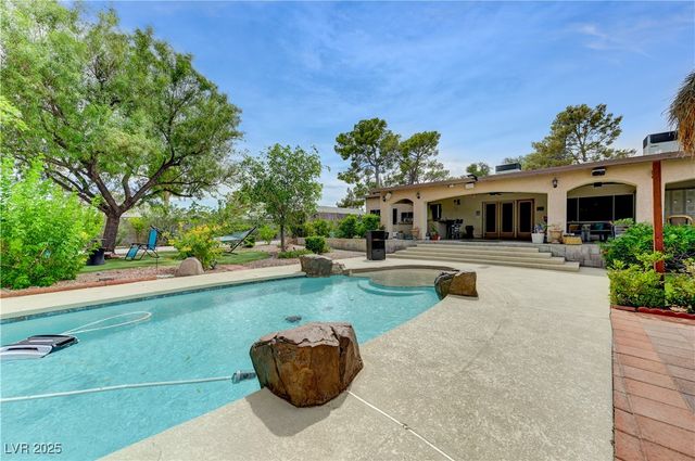 3132 El Camino Road, Las Vegas, NV 89146