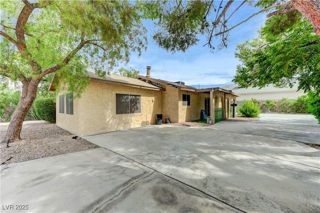 3132 El Camino Road, Las Vegas, NV 89146