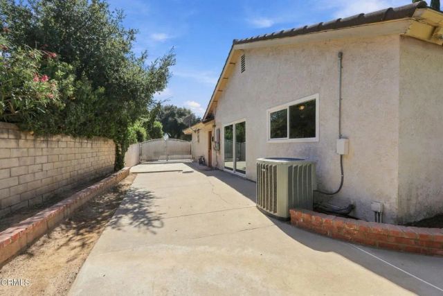 79 E Avenida De Los Arboles, Thousand Oaks, CA 91360