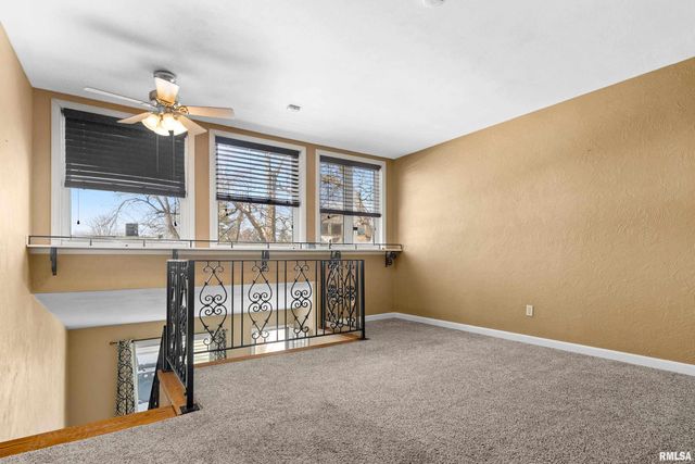 6809 N FROSTWOOD Parkway B5, Peoria, IL 61605