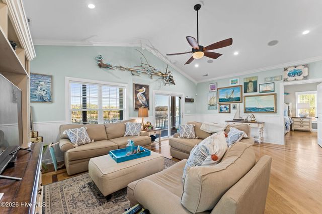 1404 W Yacht Drive, Oak Island, NC 28465