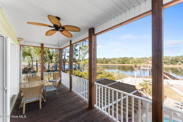 1404 W Yacht Drive, Oak Island, NC 28465