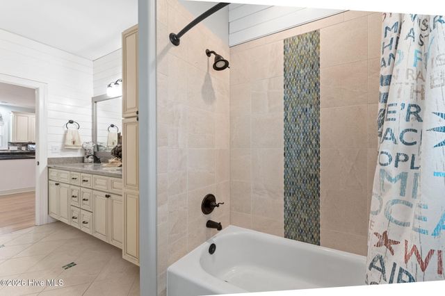 1404 W Yacht Drive, Oak Island, NC 28465