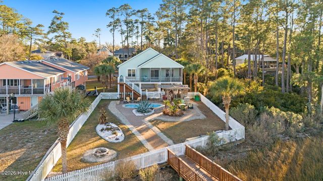 1404 W Yacht Drive, Oak Island, NC 28465