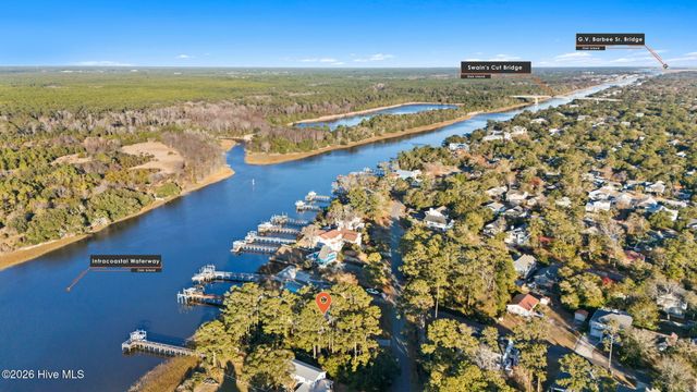 1404 W Yacht Drive, Oak Island, NC 28465