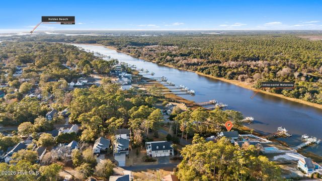 1404 W Yacht Drive, Oak Island, NC 28465