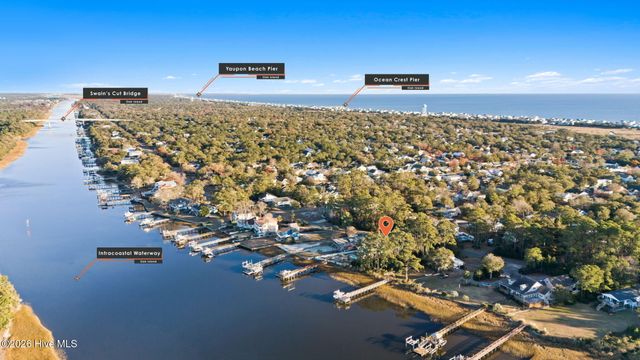 1404 W Yacht Drive, Oak Island, NC 28465