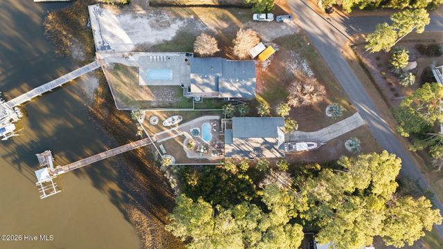 1404 W Yacht Drive, Oak Island, NC 28465