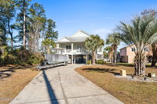 1404 W Yacht Drive, Oak Island, NC 28465