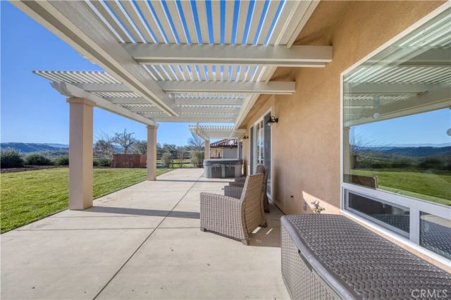 2210 Holly Drive, Paso Robles, CA 93446