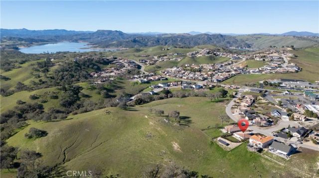 2210 Holly Drive, Paso Robles, CA 93446