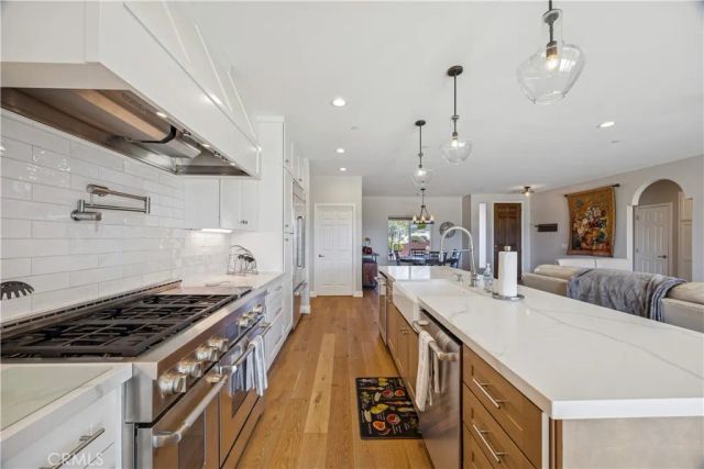 2210 Holly Drive, Paso Robles, CA 93446