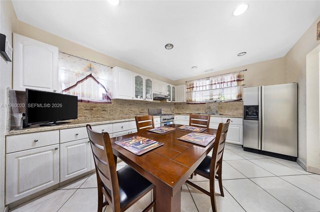 287 NW 31st St, Miami, FL 33127