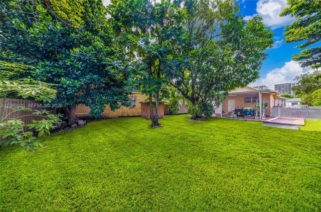 287 NW 31st St, Miami, FL 33127