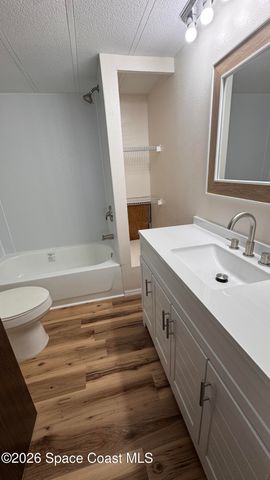 2522 Amberly Road NE, Palm Bay, FL 32905