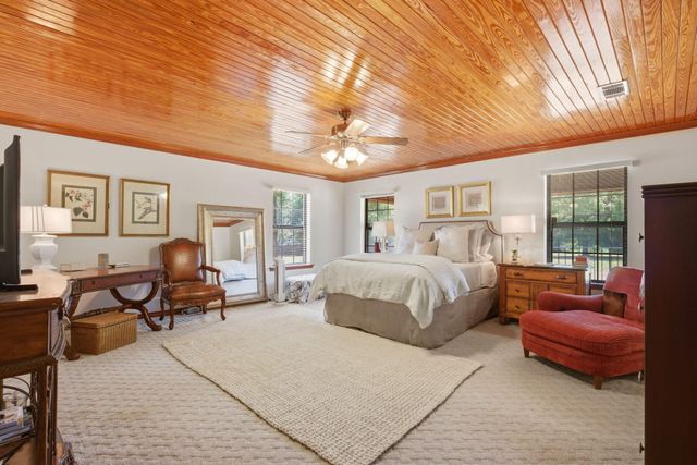 4989 Steamboat Street, Milton, FL 32583