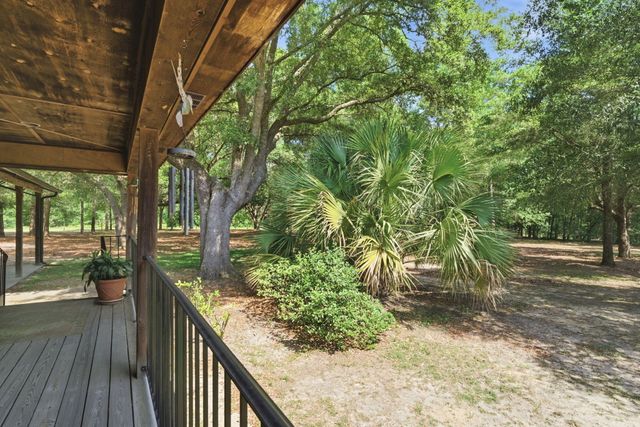 4989 Steamboat Street, Milton, FL 32583