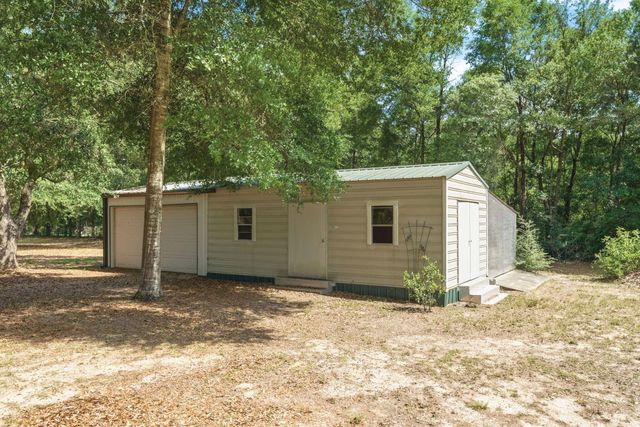 4989 Steamboat Street, Milton, FL 32583