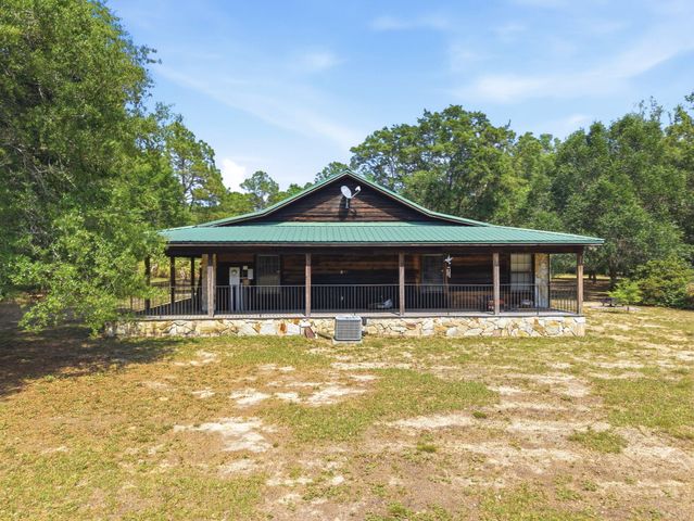 4989 Steamboat Street, Milton, FL 32583