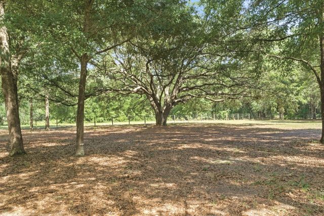 4989 Steamboat Street, Milton, FL 32583