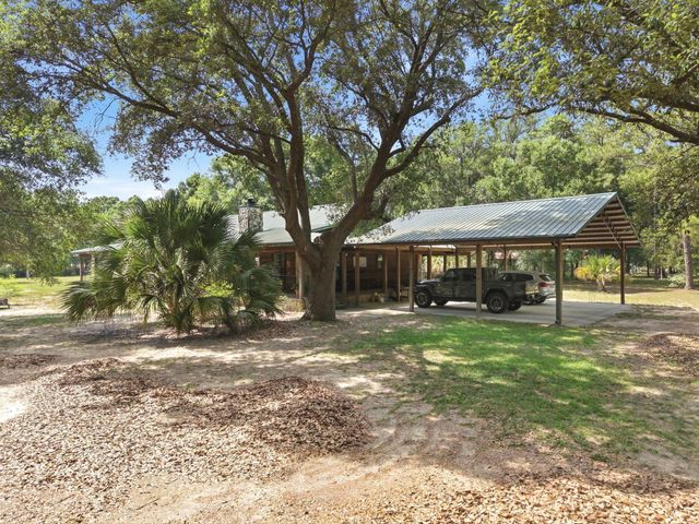 4989 Steamboat Street, Milton, FL 32583