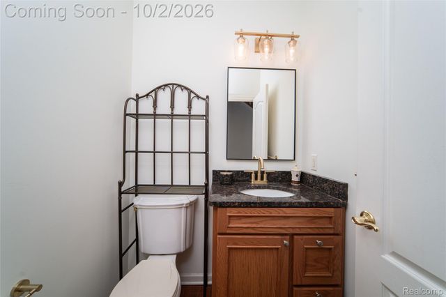 1048 Cantor Lane, South Lyon, MI 48178