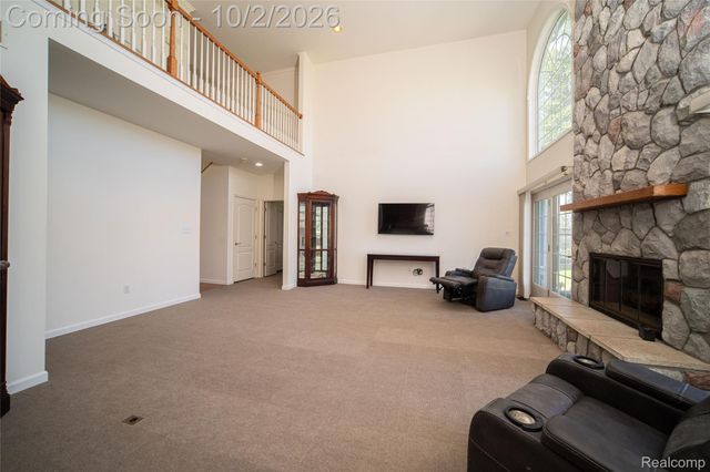 1048 Cantor Lane, South Lyon, MI 48178