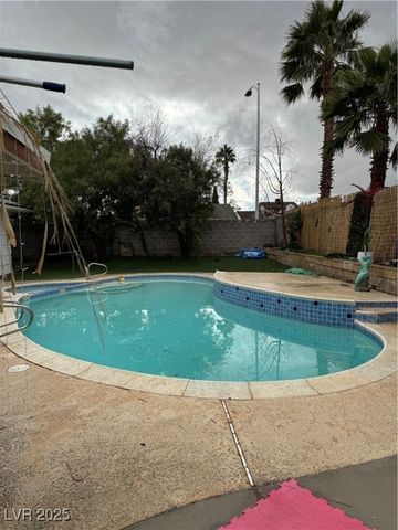 212 Bradshaw Way, Las Vegas, NV 89145