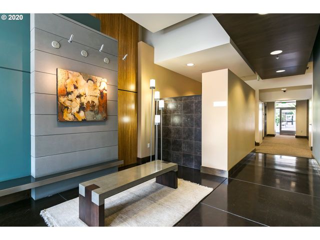 1130 Nw 12TH Ave, Portland, OR 97209