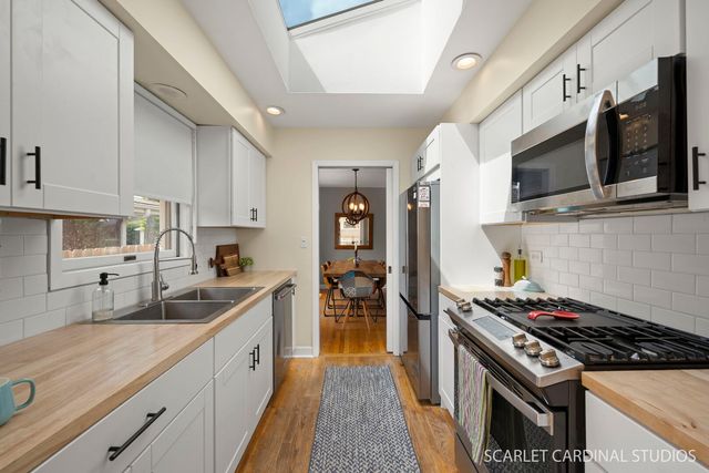 1506 Wakeman Avenue, Wheaton, IL 60187